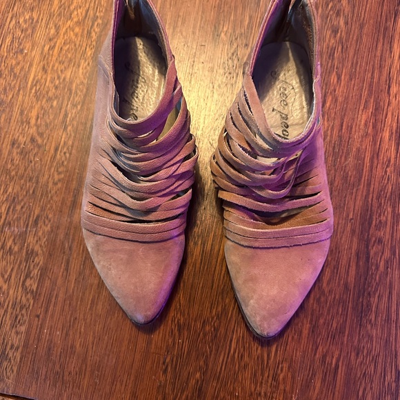 Free People bootie size 38 - Picture 2 of 3